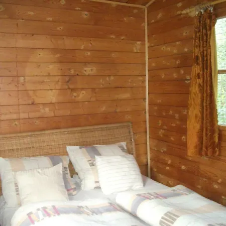Jazmin Naturista - Nudista Bungalow Nemesbuk